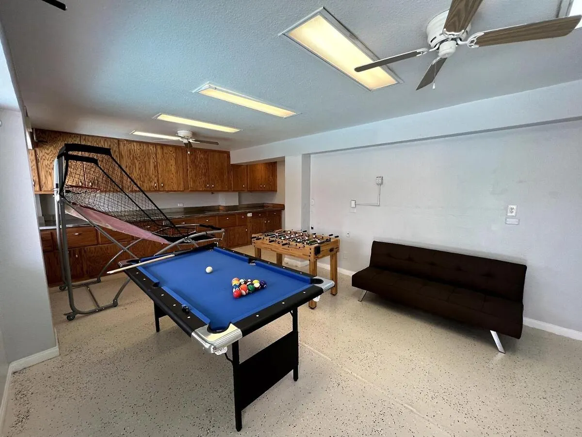 Big 4 Bedroom Property With A Pool Las Vegas 0*,  USA