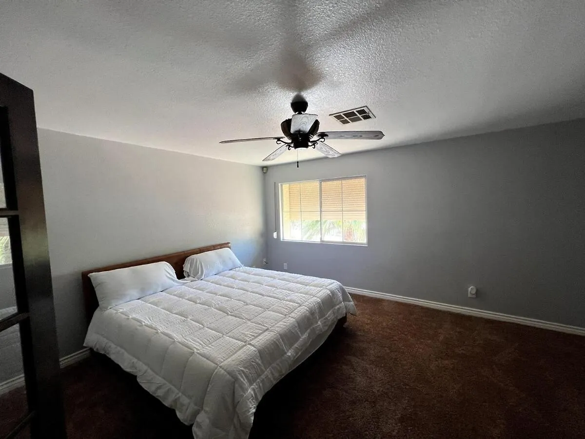 Vakantiehuis Big 4 Bedroom Property With A Pool Las Vegas Verenigde Staten