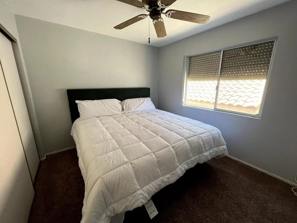 Vakantiehuis Big 4 Bedroom Property With A Pool Las Vegas