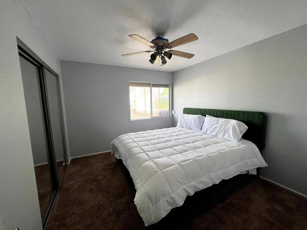 Vakantiehuis Big 4 Bedroom Property With A Pool Las Vegas